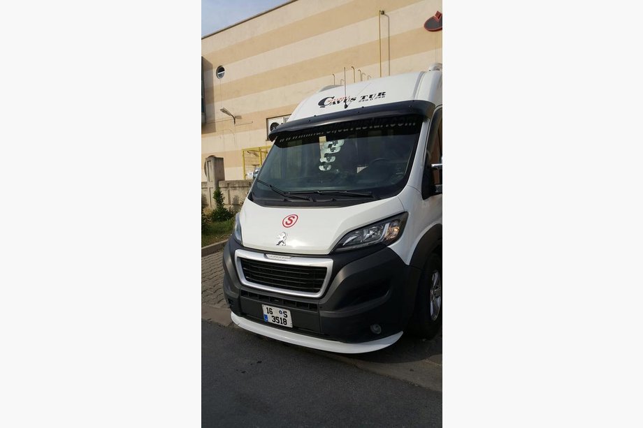 Peugeot Boxer 2006–2025 Vējstikla vizieris (melns spīdīgs, 5 mm) Foto 6