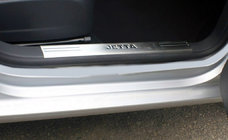 Volkswagen Jetta 2006–2011 Iekšējās sliekšņu uzlikas (nerūsējošais tērauds) 4 gab., (bez uzraksta), Carmos - turku terauds foto 2
