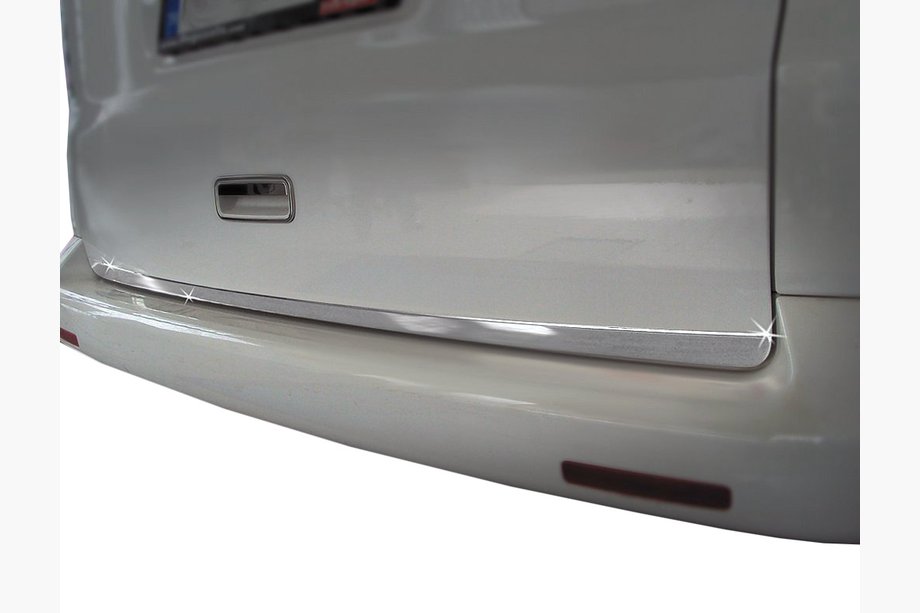 Volkswagen T5 Multivan 2003–2010 Bagāžnieka malas uzlika (nerūsējošais tērauds) Carmos, 1 durvis (atveramas uz augšu) Image