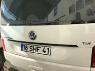 Volkswagen T6 2015–2024 Līste virs numurzīmes (karbons) foto 1