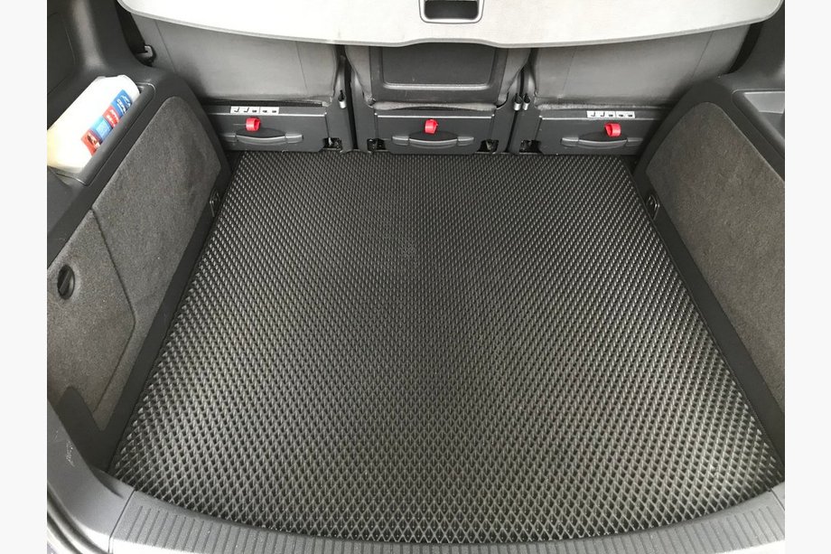 Volkswagen Touran 2010–2015 Bagāžnieka paklājiņš (EVA, 5 vietas, melns) Image