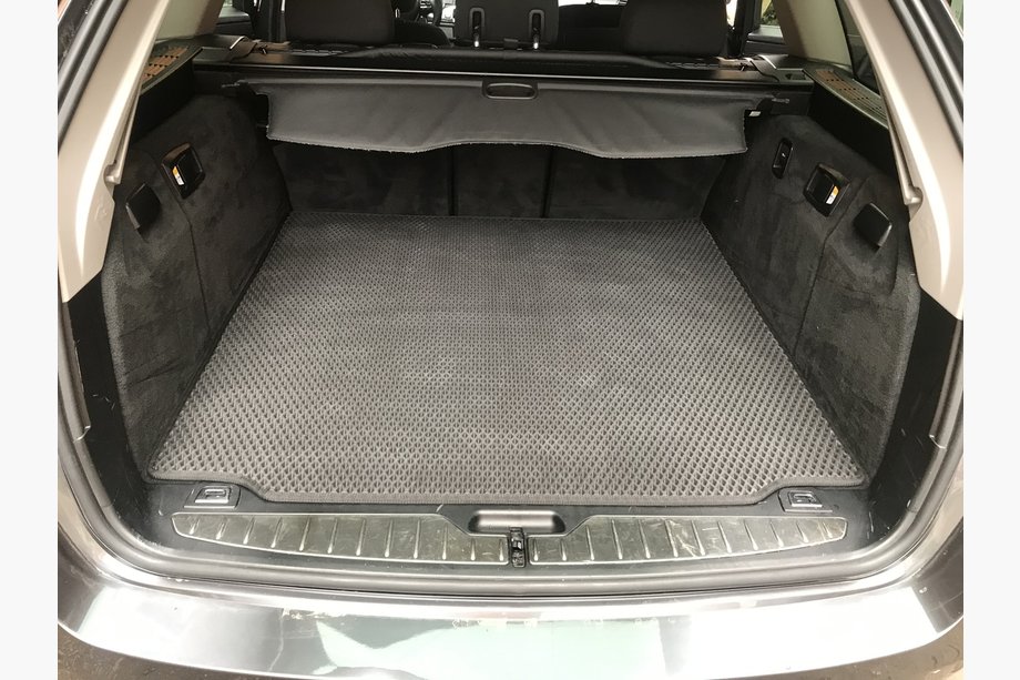 BMW 5. sērija F10/F11 2010–2016 EVA V1 bagāžnieka paklājiņš (F11, melns) Image