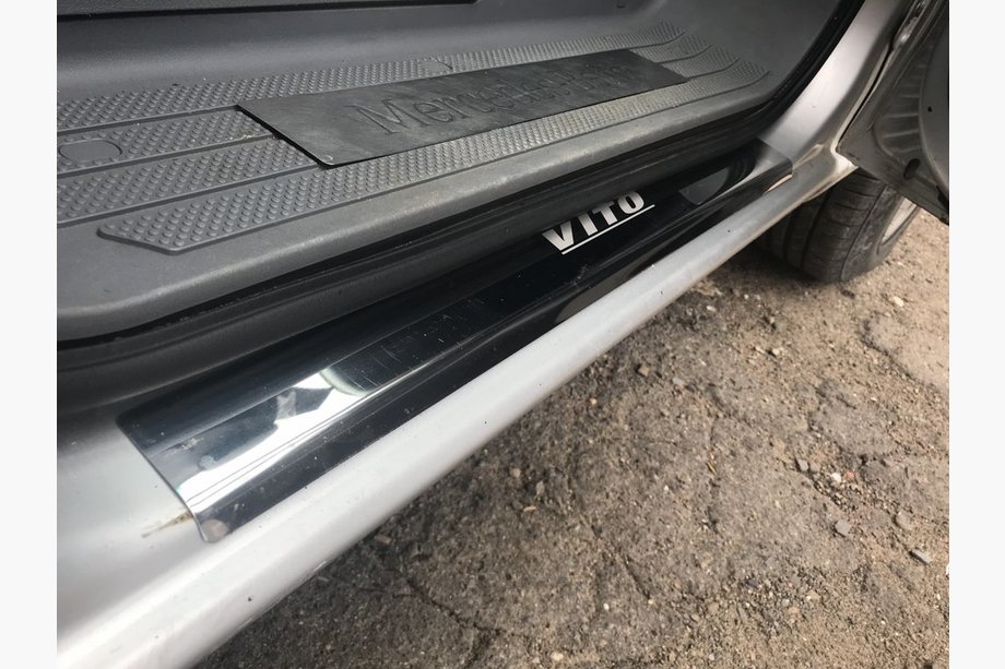 Mercedes Vito/V klase W447 2014– Sliekšņu uzlikas Laser-style (2 gab., tērauds) Foto 1