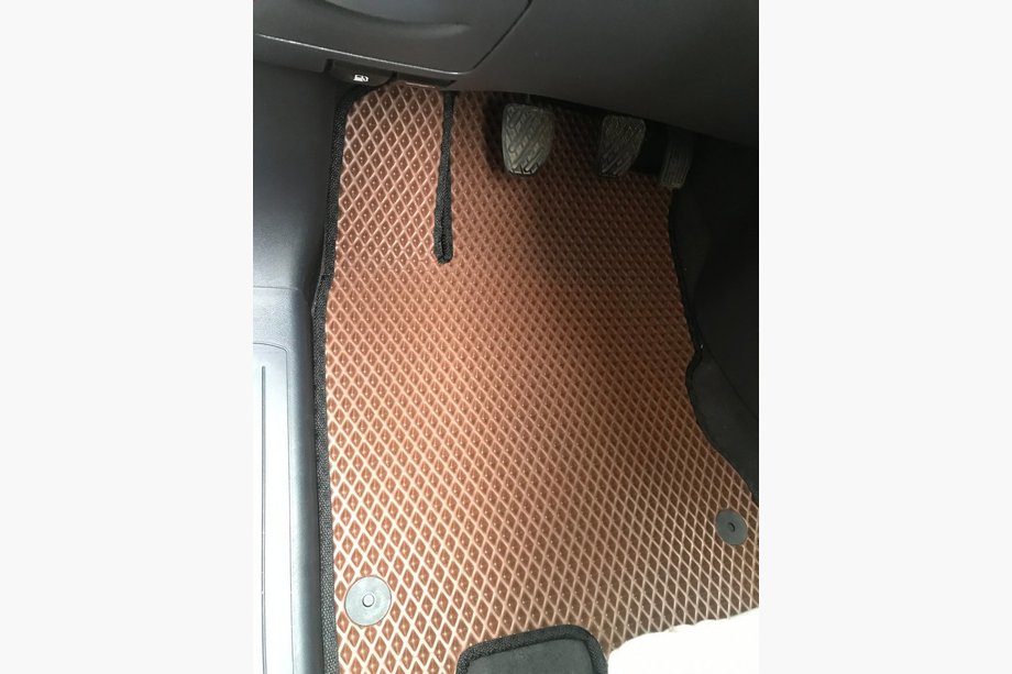 Renault Koleos 2008–2016 EVA auto paklājiņi (ķieģeļu raksts) Image