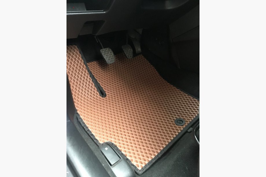 Mazda 3 2003–2009 EVA auto paklājiņi (ķieģeļu raksts) Image