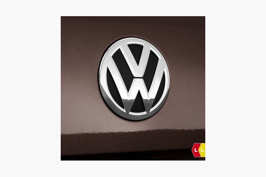 Volkswagen Touareg 2010–2018 Aizmugurējā emblēma (oriģināls) Image