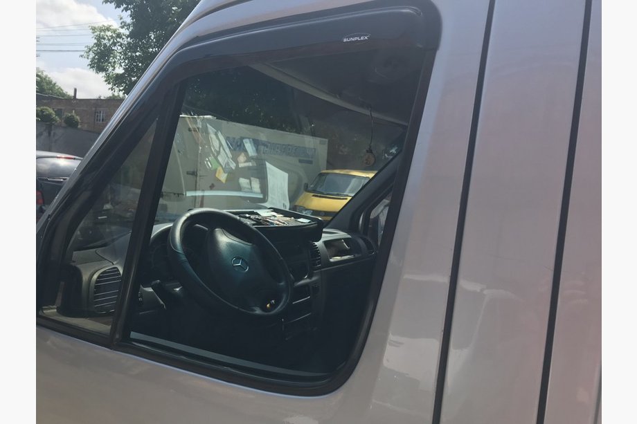 Volkswagen LT 1995–2006 Logu vēja deflektori (2 gab., Sunflex) Image