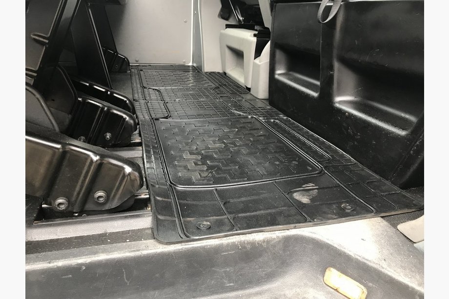 Volkswagen T5 2010–2015 Aizmugurējie paklājiņi (2 gab., Polytep) Image