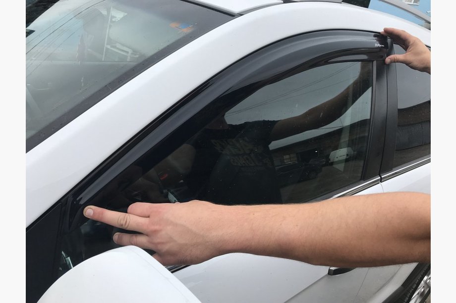Opel Antara 2006–2017 Logu deflektori melni (4 gab., MyRacing) Image
