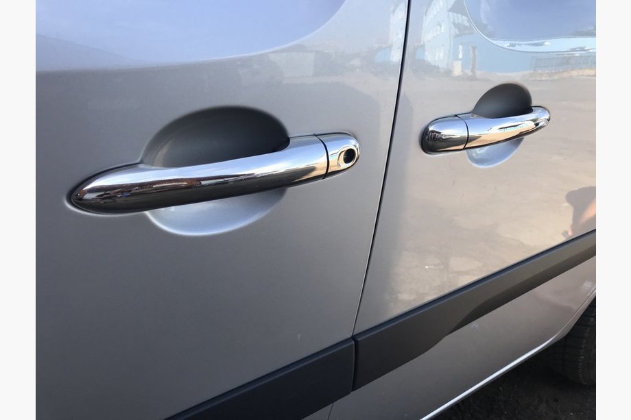 Renault Kangoo 2008–2020 Durvju rokturu uzlikas (nerūsējošais tērauds) Image
