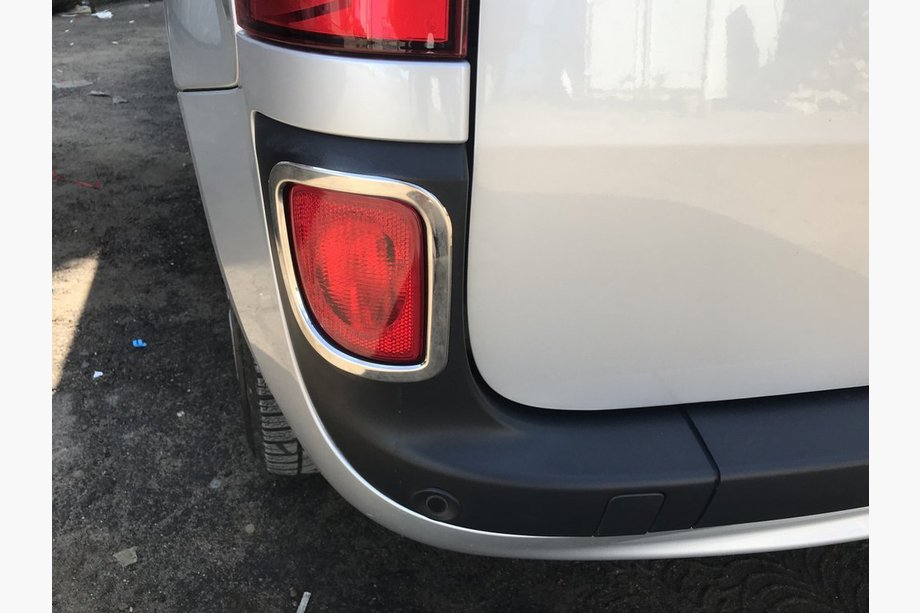 Renault Kangoo 2008–2020 Aizmugurējo atstarotāju apmales (2 gab., nerūsējošais tērauds) Foto 1