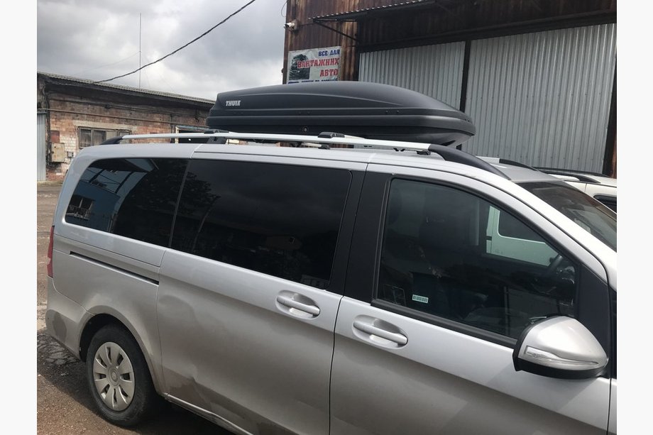 Mercedes Vito/V klase W447 2014– Hromēti jumta reliņi CAN, oriģināls dizains (metāla kājas) Gara riteņu bāze (EXTRALONG) Image