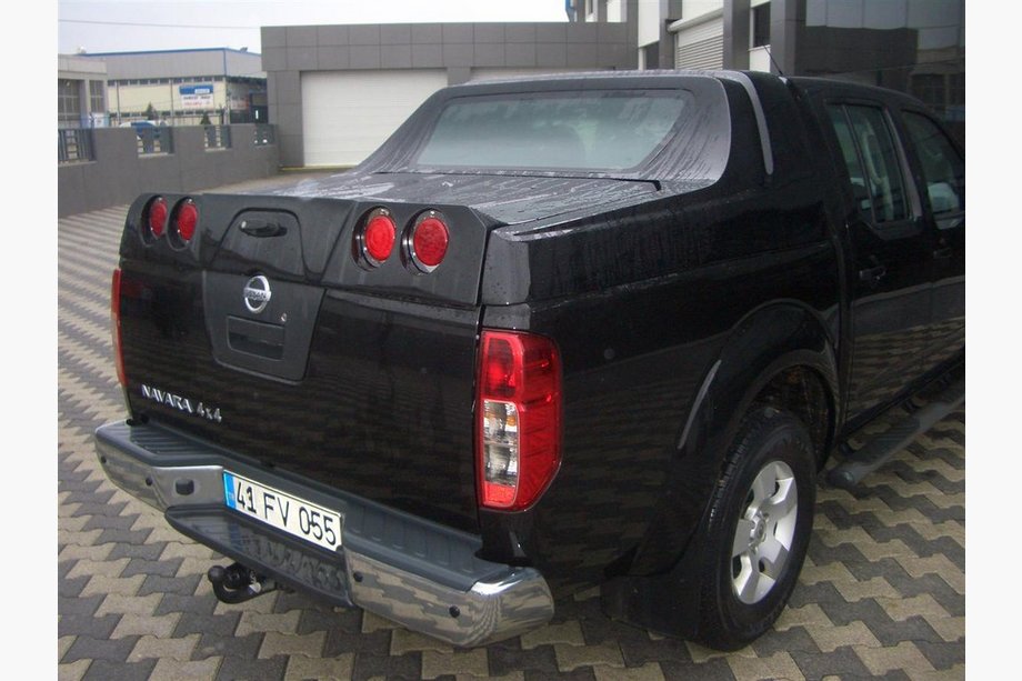 Nissan Navara 2006–2015 Hardtops GrandBox Image