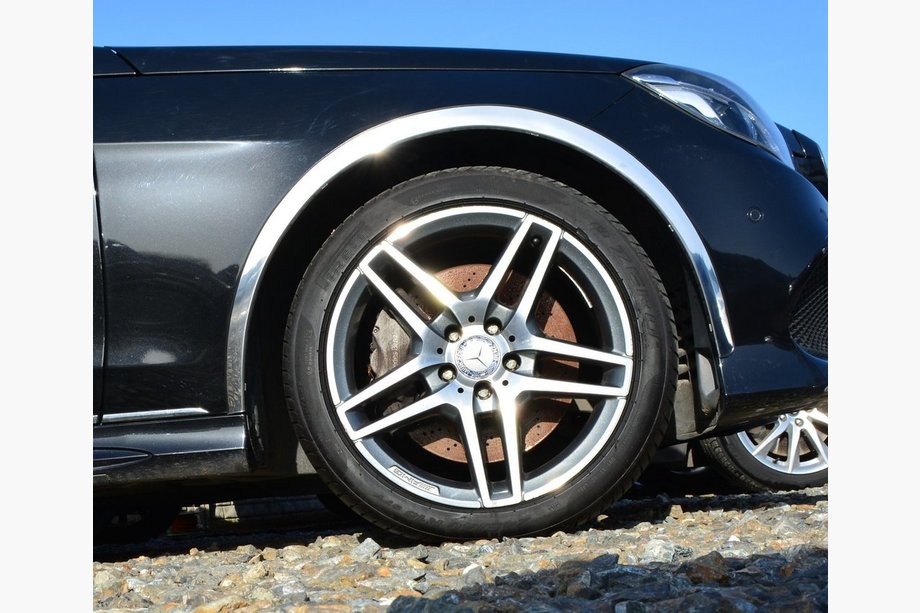 Mercedes E-class W212 2009–2016 Riteņu arku uzlikas (4 gab., nerūsējošais tērauds) Image