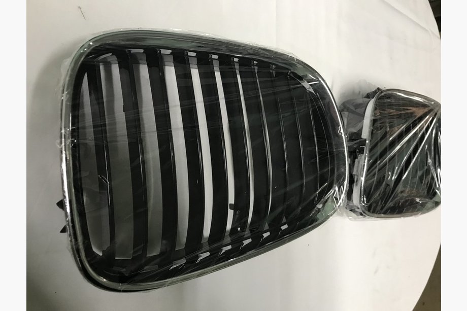 BMW 5. sērija E39 1996–2003 Nieru restes (2 gab.) Image