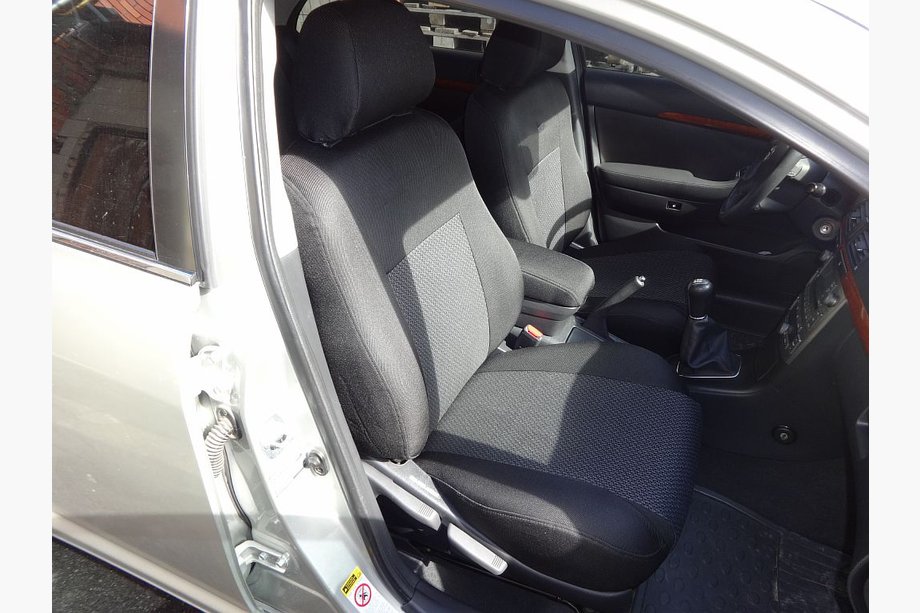 Toyota Avensis 2009–2018 Automašīnas sēdekļu pārvalki (auduma, Classik) Image
