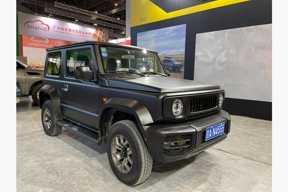 Suzuki Jimny 2018– G-class-design V1 virsbūves komplekts Image