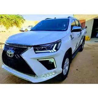 Priekšējais bamperis Lexus-design V2 (2015–2020) Toyota Hilux 2015– foto 1