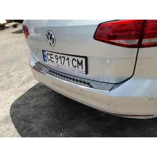 Aizmugurējā bampera hromētā uzlika Carmos V1 (SW)