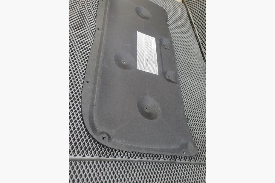 Toyota Land Cruiser Prado 150 2009–2023 Kapota skaņas izolācija Image