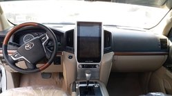 Toyota Land Cruiser 200 2007–2021 Multimediju magnetola 2015+ (Tesla dizains, 16 collas) foto 2