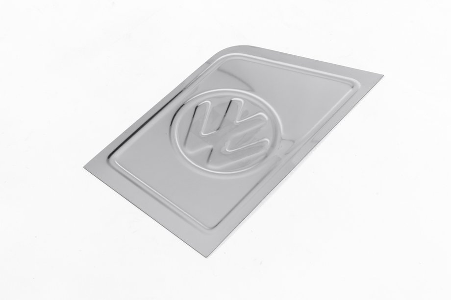 Volkswagen T5 Transporter 2003–2010 Degvielas uzpildes lūkas uzlika ar VW logo (Carmos, nerūsējošais tērauds) Image