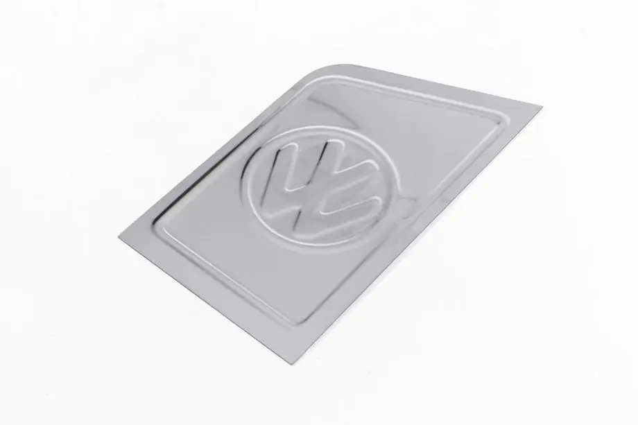 Volkswagen T5 Caravelle 2004–2010 Hromēta uzlika degvielas uzpildes lūciņam ar logo (Carmos) Image