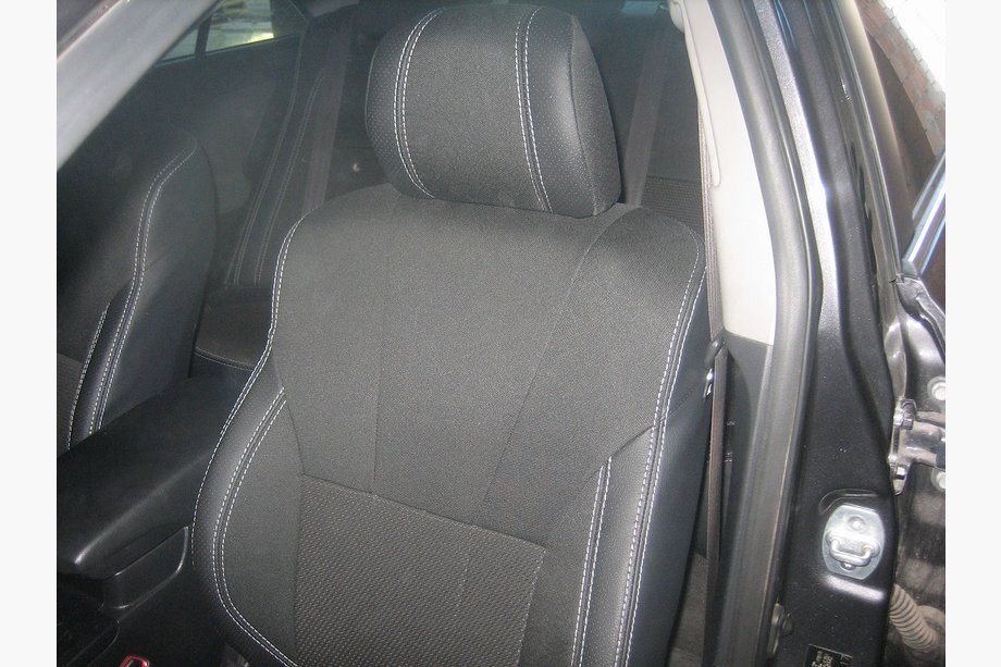 Toyota Camry 2006–2011 Autosēdekļu pārvalki (mākslīgā āda↗audums, Premium) Image