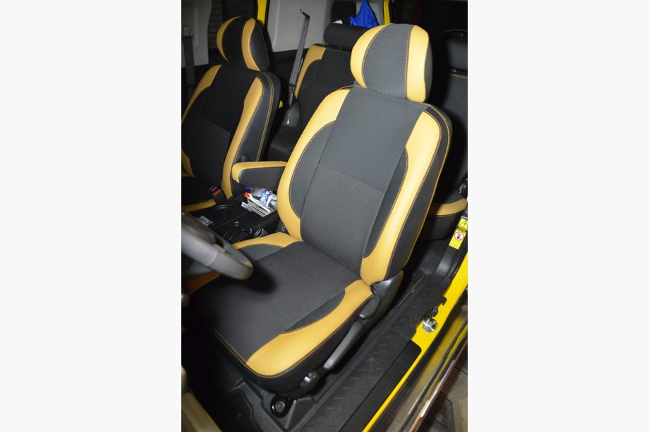 Toyota FJ Cruiser 2006–2022 Auto sēdekļu pārvalki SoyuzAuto Premium Image