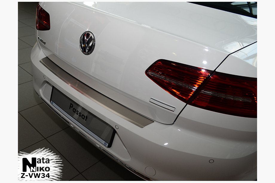 Volkswagen Passat B8 2015–2023 Aizmugurējā bampera uzlika ar ieloci Nataniko (nerūsējošais tērauds) Universālis Image