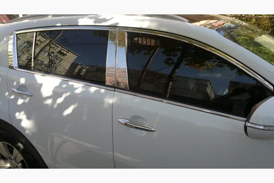 Ford Focus II 2008–2011 Durvju statņu moldings (nerūsējošais tērauds) Image