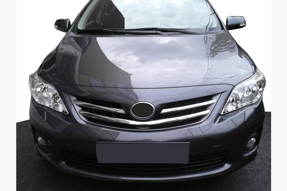 Toyota Corolla 2007–2013 Radiatora režģa uzlikas (2010-2013, 3 gab., nerūsējošais tērauds) Image