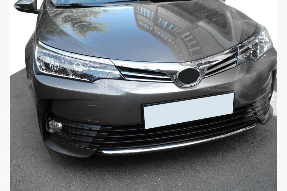 Toyota Corolla 2013–2019 Bampera režģa uzlika (2017-2019, nerūsējošais tērauds) Image