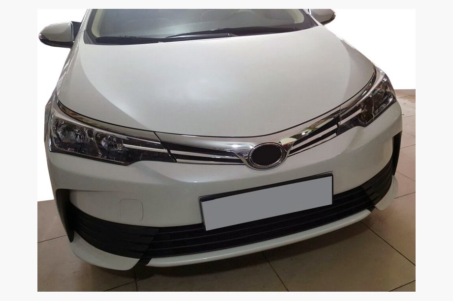 Toyota Corolla 2013–2019 Radiatora režģa uzlikas (2017-2019, nerūs. tērauds) Image