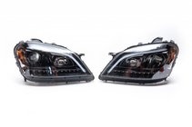 Mercedes ML W164 2005–2011 Priekšējie lukturi ar LED elementu (2005-2008, 2 gab., tonēti) foto 1
