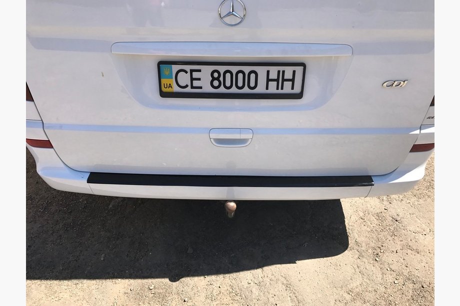 Mercedes Viano 2004–2014 Aizmugurējā bufera aizsarguzlika ar ieloku DDU (plastmasa) Foto 3