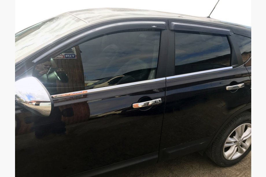 Nissan Qashqai 2007–2010 Ārējās logu apmales (4 gab., nerūsējošais tērauds) Standarta bāze, Carmos – turku tērauds Image