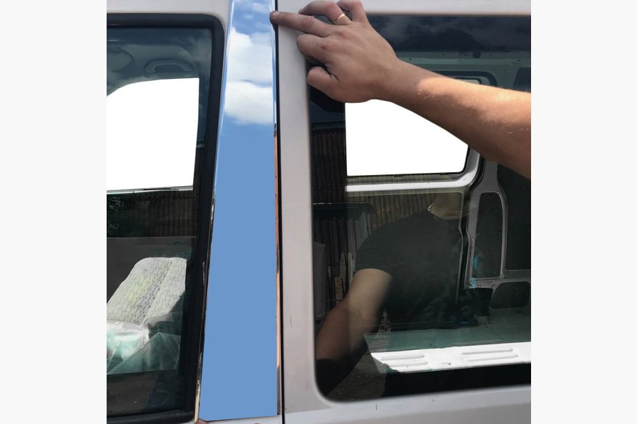 Volkswagen T5 Multivan 2003–2010 Izpārdošana! Hroma statņu uzlikas (kreisā puse) Image