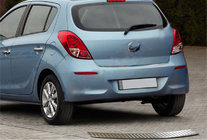 Hyundai I-20 2012–2014 Aizmugurējā bufera uzlika OmsaLine (nerūs.) foto 1