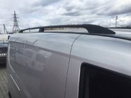 Fiat Doblo II 2010–2022 melni jumta reliņi Maxi, plastmasas kājas foto 3