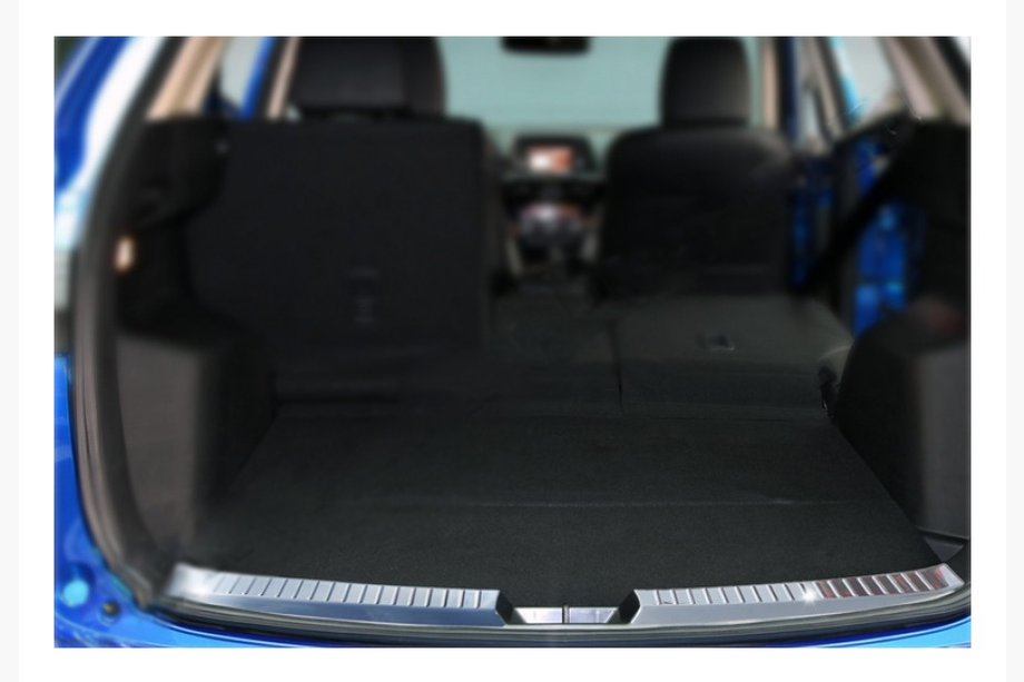 Mazda CX-5 2012–2017 Aizmugurējā durvju sliekšņa uzlika (nerūsējošais tērauds) Image