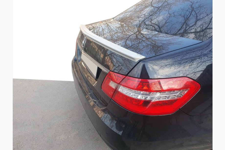 Mercedes E-class W212 2009–2016 Spoileris (ABS, krāsošanai) Image