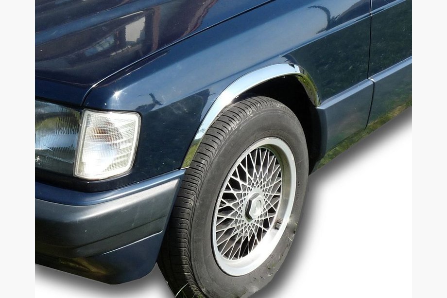 Mercedes W201 (190) 1982–1993 Spārnu arku uzlikas 1988-1993 (4 gab., nerūsējošais tērauds) Image
