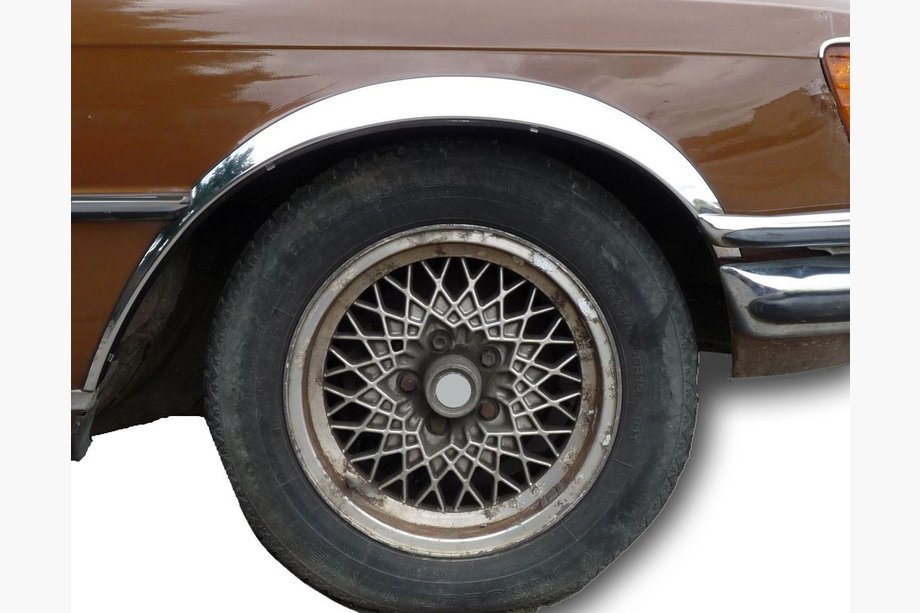 Mercedes W116 1972–1980 Riteņu arku uzlikas (4 gab., nerūsējošais tērauds) Image