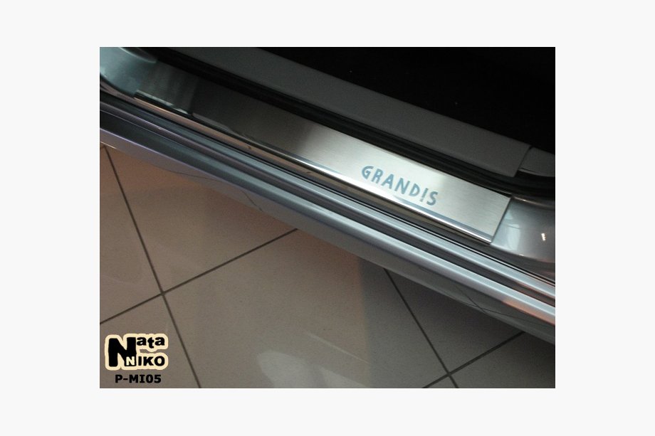 Mitsubishi Grandis 2003–2011 Sliekšņu uzlikas Nataniko (2 gab., nerūsējošais tērauds) Image