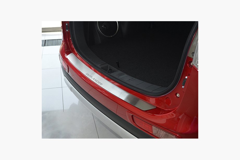 Mitsubishi Outlander 2012–2021 Aizmugurējā bampera uzlika Nataniko (nerūsējošais tērauds) 2015+ Image