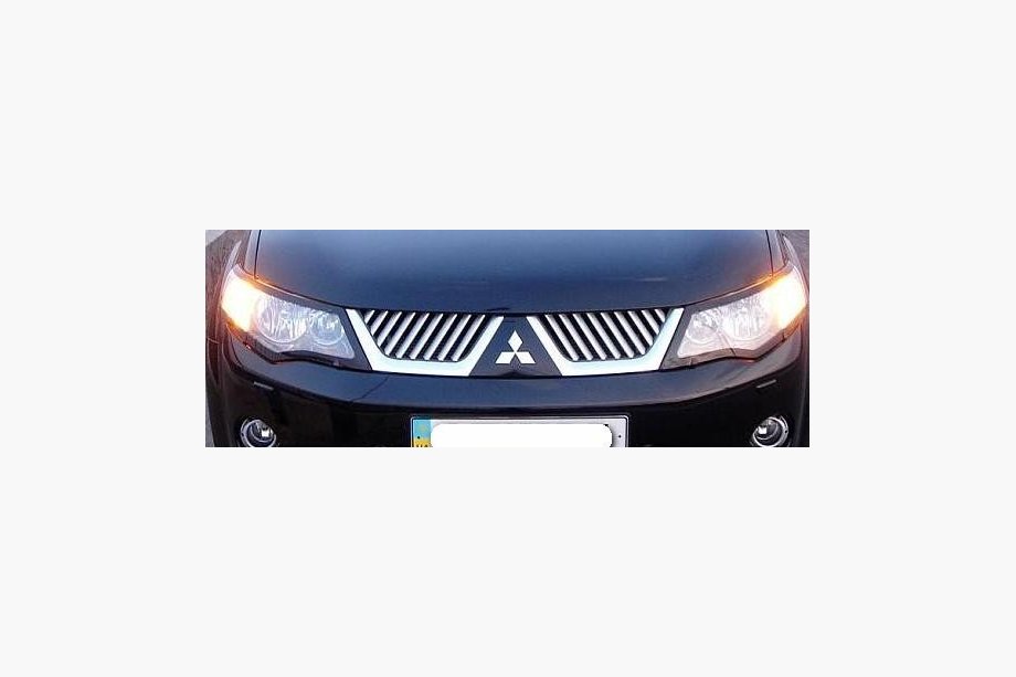 Mitsubishi Outlander 2006–2012 Radiatora režģa uzlikas (2006-2010, nerūsējošais tērauds) Image