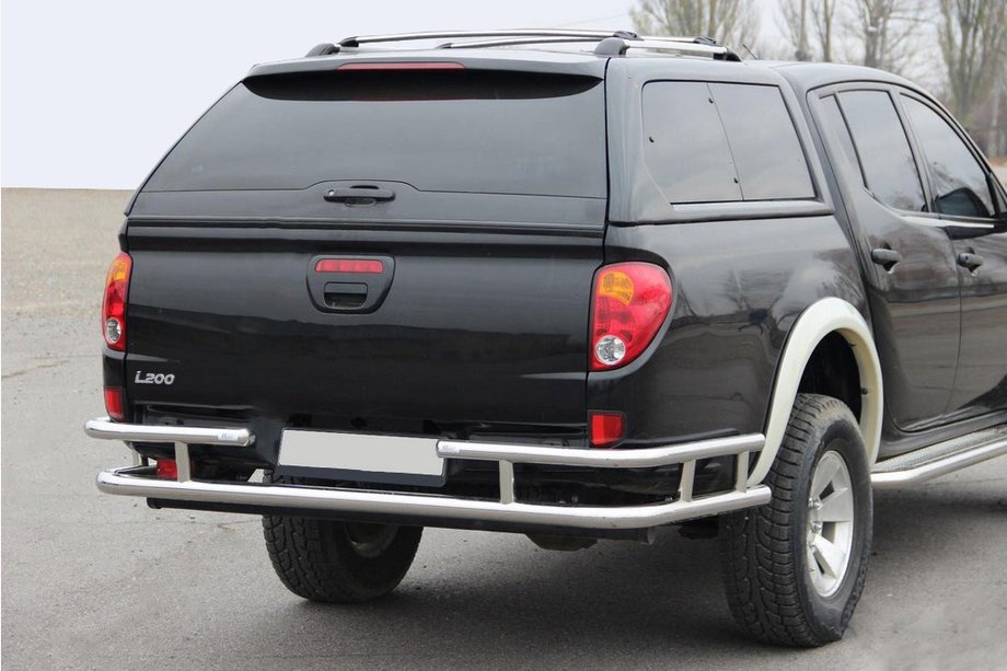 Mitsubishi L200 2006–2015 Aizmugurējais aizsargstienis AK0022 (nerūsējošais tērauds) Image