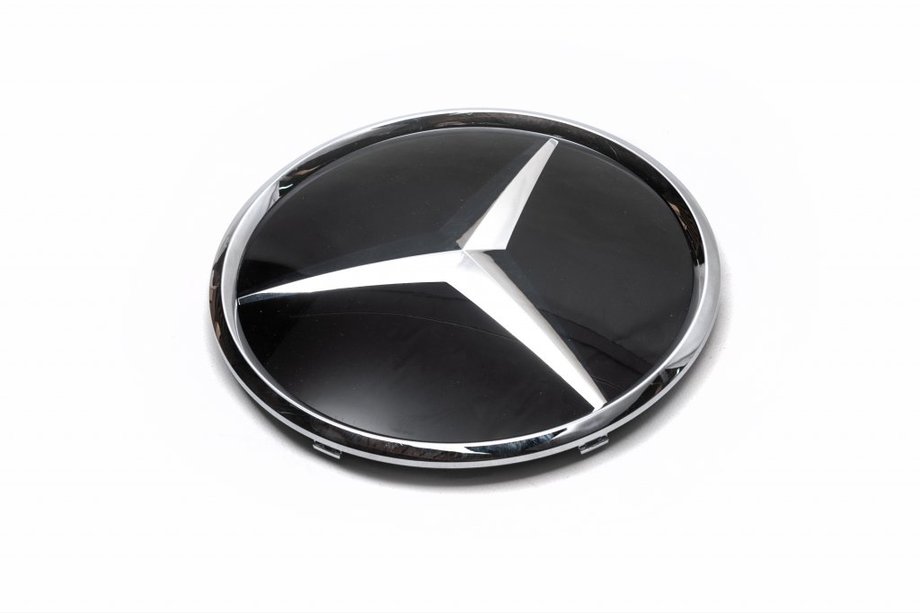 Mercedes C-class W205 2014–2021 Priekšējā emblēma zem stikla (Taivāna) Image