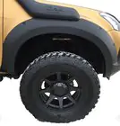 Isuzu D-Max 2011–2019 Riteņu arku paplašinātāji foto 1